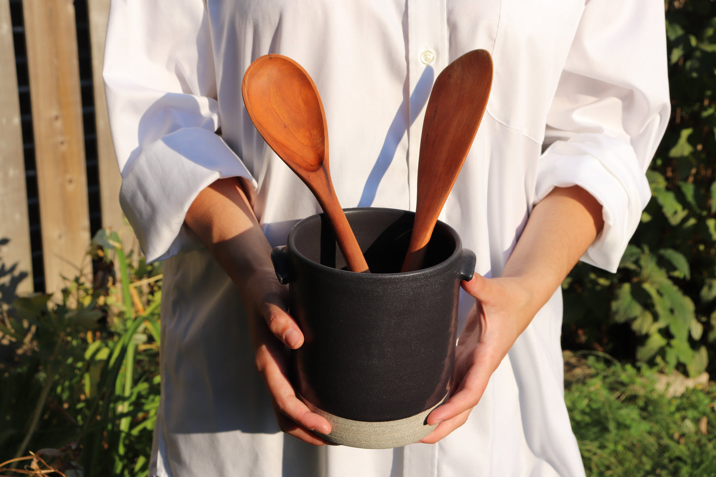 Utensil holder- grey stoneware - Color of your choice